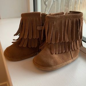 Baby fringe moccasins